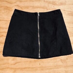 H&M Divided Black Faux Suede Zip Front Mini Skirt Size 12 A-Line Casual Solid